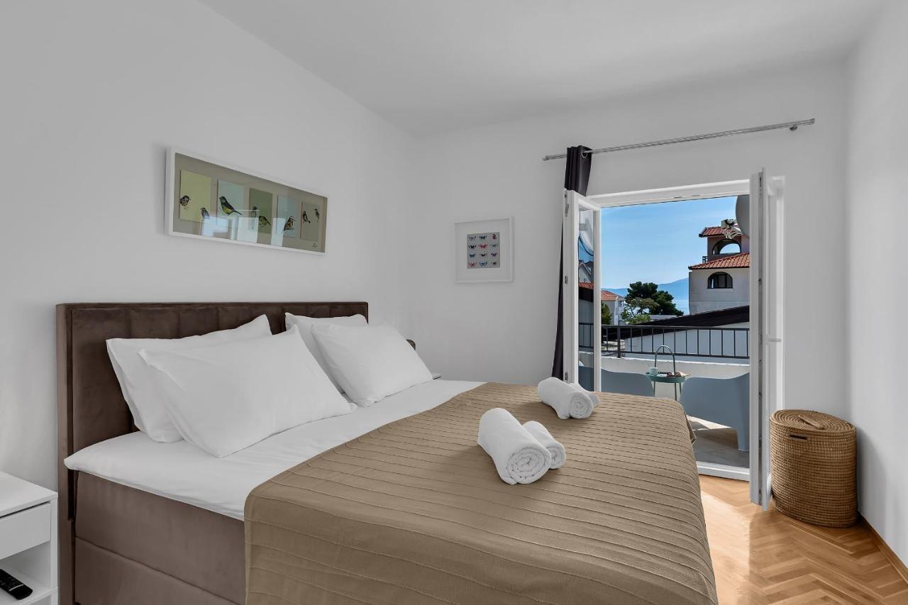 Apartament Barbaric *
